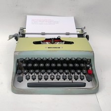 Macchina da scrivere Olivetti