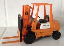 Carrello elevatore a forche Toyota d'epoca 