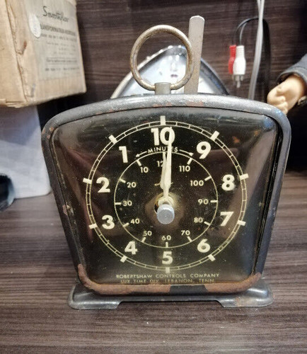 Vecchio timer vintage carica - vecchio,