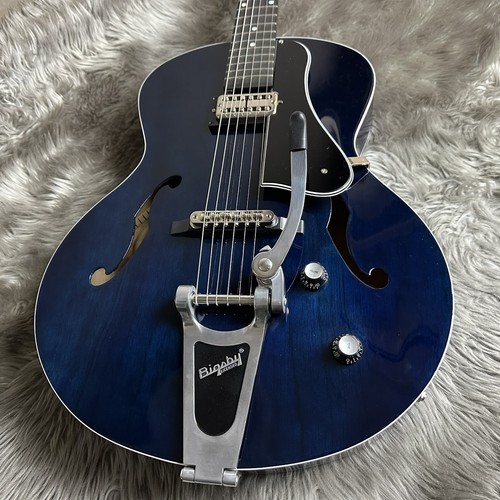 Godin 5th avenue - 5th, club
