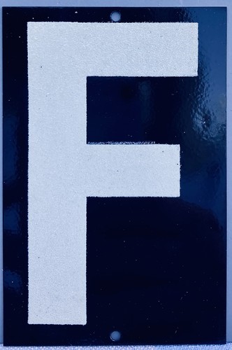 Casa riflettente lettere - lettere, "f"