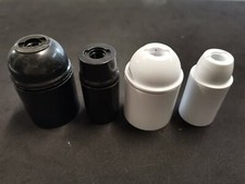 PORTALAMPADA COLORE NERO E BIANCO ATTACCO E27 O E14  