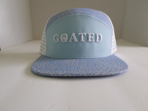 Cappello snapback regolabile