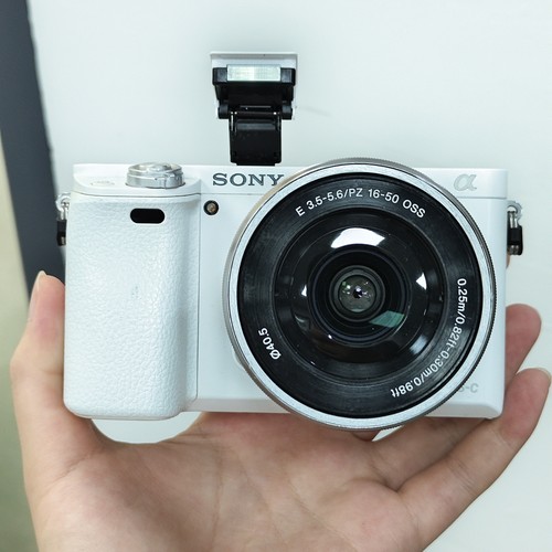 Nuova fotocamera digitale - nuova,