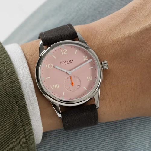 Nomos glashütte club - nomos,