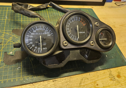 Suzuki gsxr750w gr7bb - suzuki,