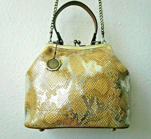 Patricia nash laureana - patricia, borsa