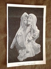 Istinto materno Statua di