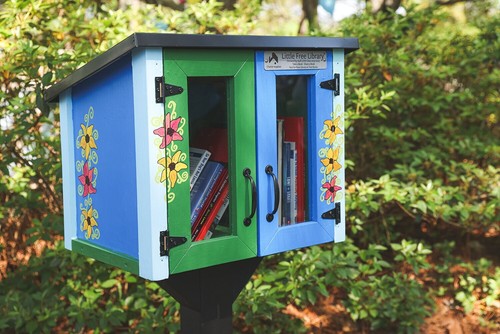 Instant little free library - instant,
