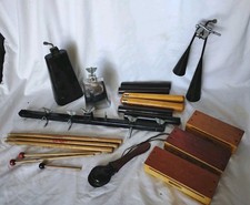 Lotto strumenti a percussione latini + campana mucca Agogo Mallet Clave attacco castanet vintage