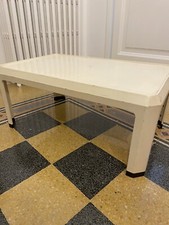 Tavolino in ABS bianco di