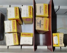 UL84 TUBE RÖHRE LAMPE VALVE VALVOLA VALVULA NOS NIB 1 PC PHILIPS miniwatt