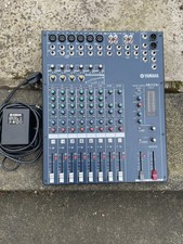 Yamaha MG124c Console di