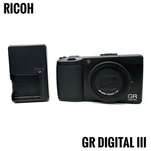 Fotocamera digitale compatta