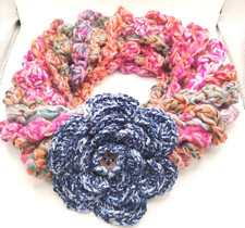 Sciarpa e collana scaldacollo BOHO CHIC - ROSA BLU bottone vintage. Melange lana