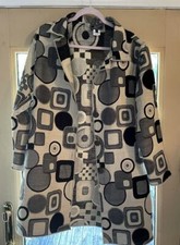 Cappotto Zashi donna MEDIA bianco sporco bottoni arte astratto colletto funky jacket
