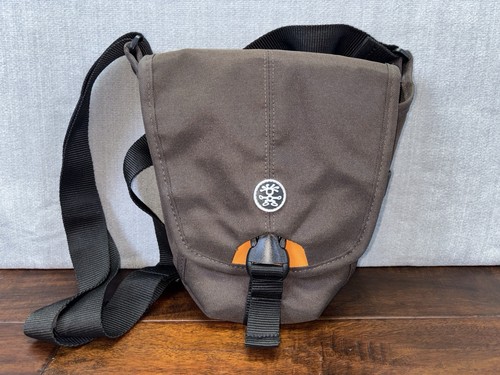 Crumpler three million - crumpler,