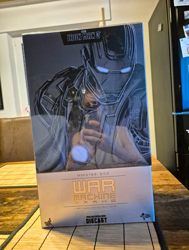 Hot toys war machine - hot,