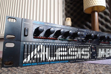 Compressore stereo Alesis 3630
