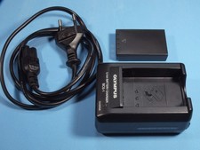 Caricabatteria BCS-1 + 1 batteria BLS-1 (Per Olympus E400 E410 E420 E450 E620)
