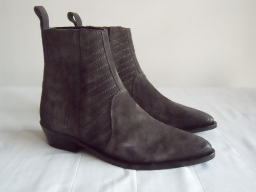 New dark grey real - grey,