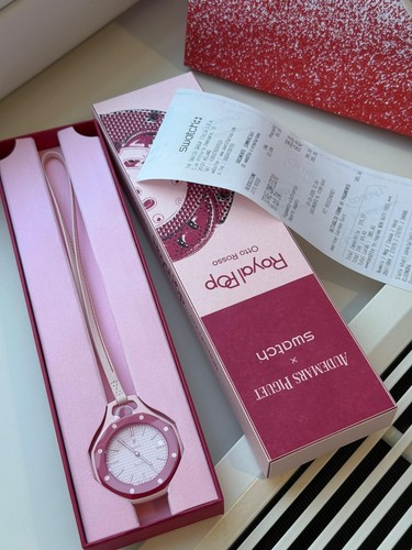 Swatch royal pop - x,