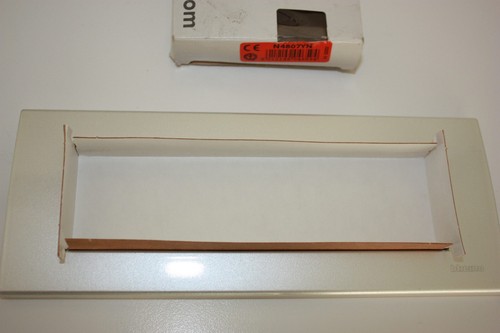 Placca bticino light n4807yn - placca,