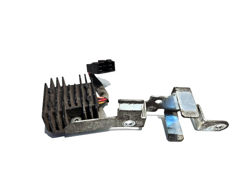 Regolatore tensione - regolatore, di