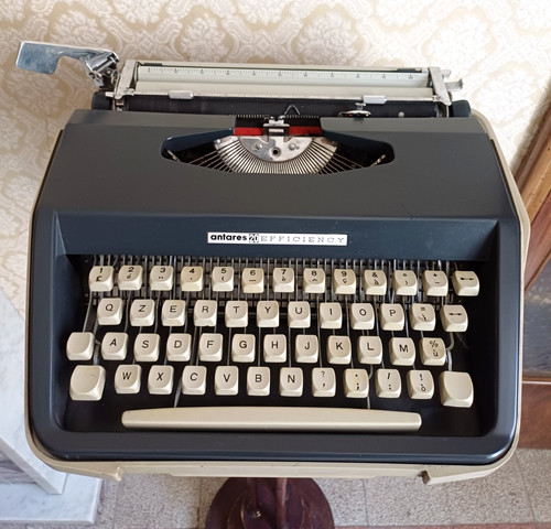 Macchina scrivere portatile - macchina,