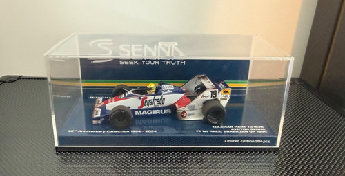 Minichamps 540843339 - 1:43,
