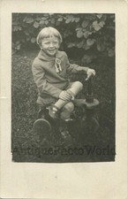 Sorridente Bambino Con IN