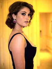 V4526 Gemma Arterton Amazing
