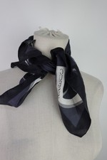 GUESS 100% SETA SILK TIE SCARF