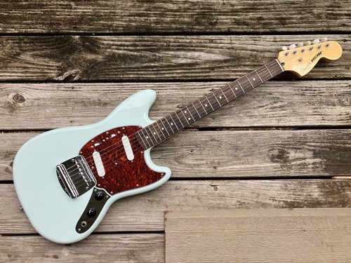 Squier fender 2017 mustang - fender,