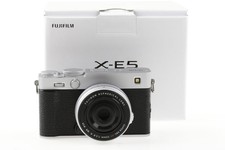 Fujifilm X-E5 con XF 23 mm
