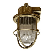 Plafoniera cablata negli Stati