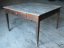 Tavolo quadrato legno di noce con cassetto - Umbria - primi '800