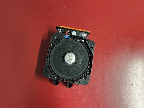 Bmw u11 2025 subwoofer - x1,