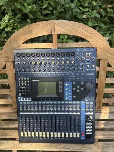 Yamaha 01v vcm console - yamaha,