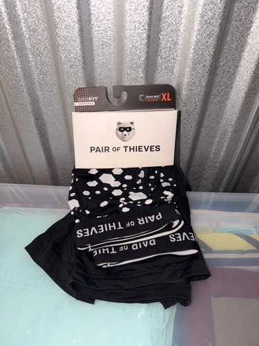 Pair thieves superfit - of,