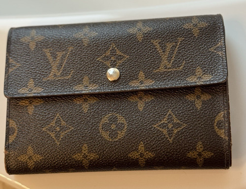 Louis vuitton bifold wallet - louis,