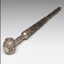 Antica pipa tabacco fumo drago