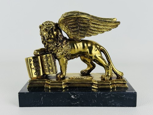 Venezia statua leone - dorato, su