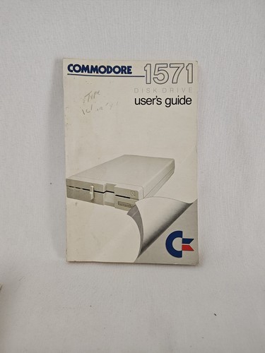 Commodore 1571 disk drive - disk,