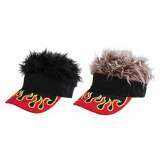 Cappello con visiera e capelli