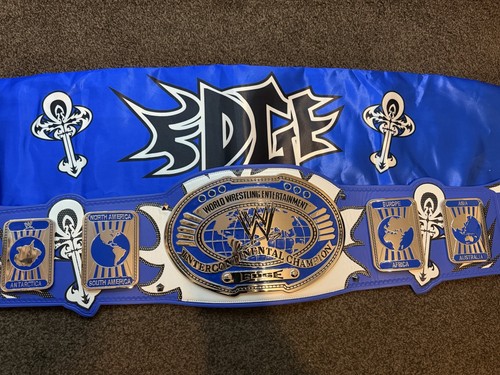 Edge wwe signature series - edge,