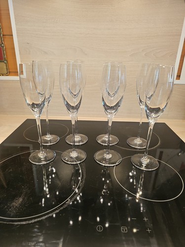 Flûtes champagne en - à,