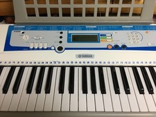 Yamaha PORTATONE EZ-J200