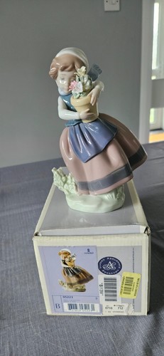 Lladro 5223 la primavera è - #5223,