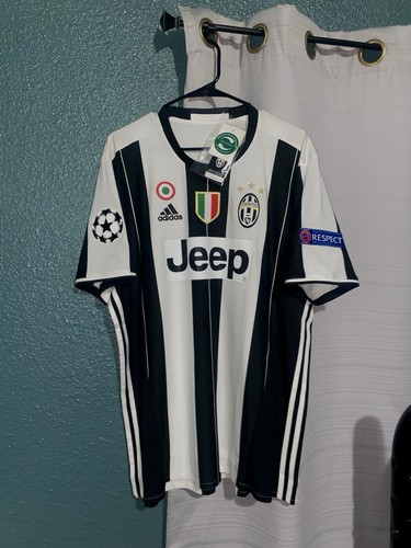 Juventus 2016 home kit - 2016/17,